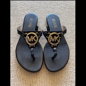 Michael Kors Thong Sandals/Flip Flops